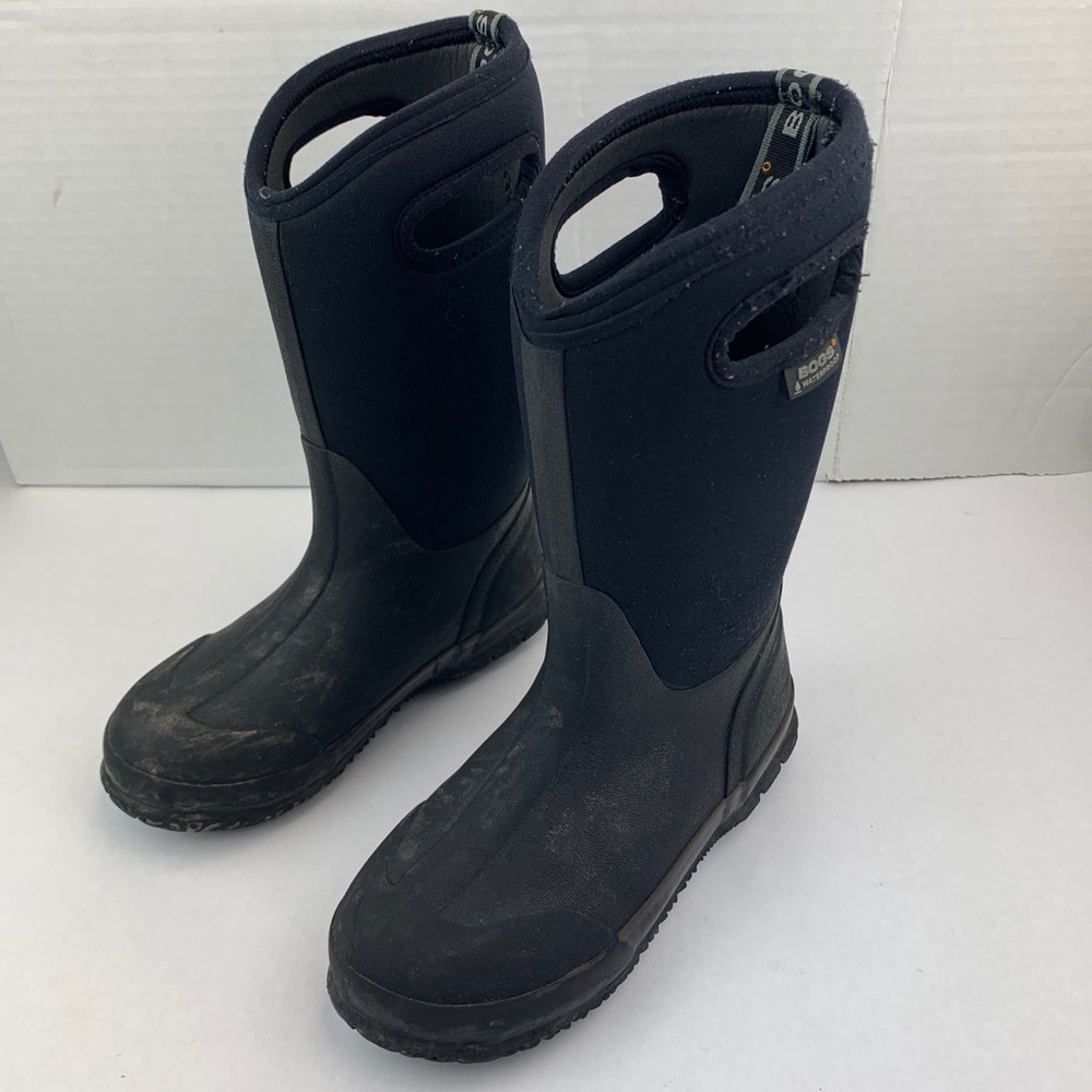 BOGS Youth size US 4 EUR 37 Classic High Boots